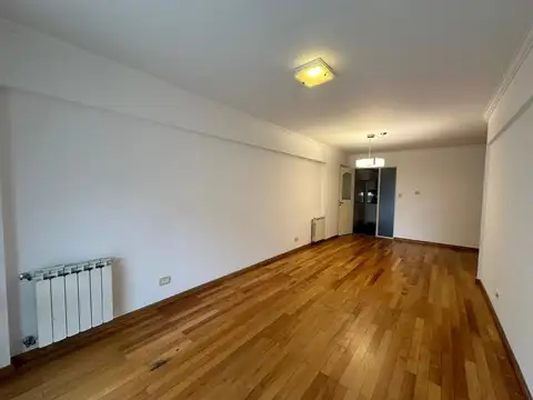 Departamento en Alquiler con 2 cocheras