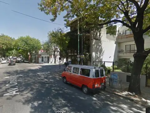 COCHERA FIJA CUBIERTA EN PB EN SAAVEDRA PARA AUTO CHICO O MEDIANO