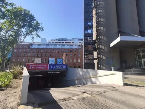 ALQUILER COCHERA EN CIUDAD RIBERA / PUERTO NORTE