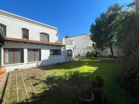CASA 5 AMBIENTES EN ALQUILER– CENTRO DE SAN ISIDRO