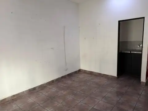 Departamento en Alquiler en Gregorio de Laferrere, $ 450.000