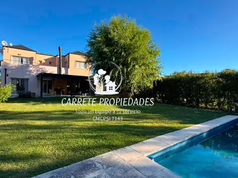 OPORTUNIDAD. Casa en venta de 4 dormitorios y pileta. Santa Guadalupe. Pilar.
