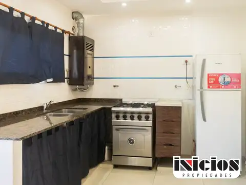 Casa 3 ambientes con 1 baño