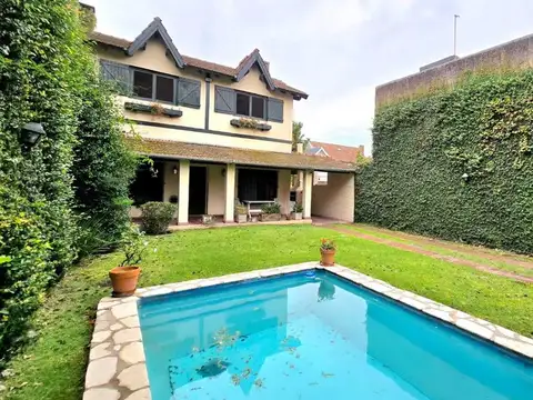 VENTA CASA 4 AMB LA HORQUETA JARDIN Y PISCINA