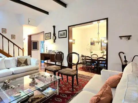 Casa 5 ambientes con 2 baños