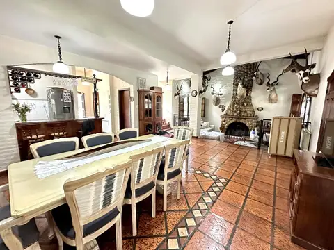 Venta casa 6 ambientes en el Rodal