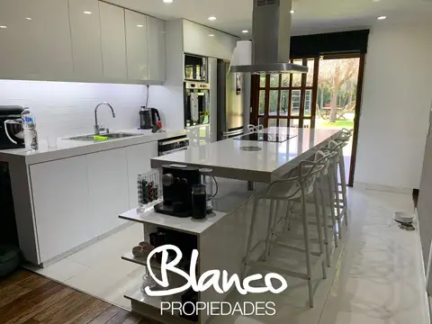 Casa en Alquiler al Norte