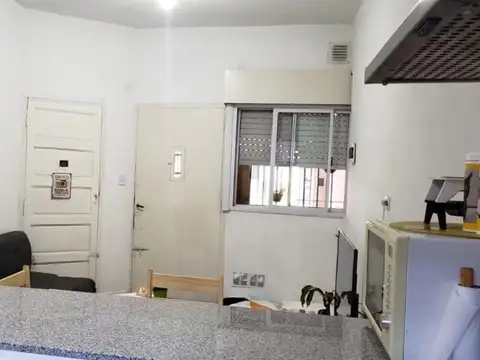 Depto Tipo Casa 7 ambientes con 2 baños