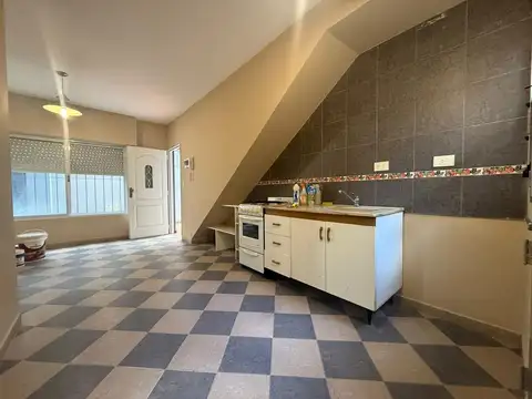 Depto Tipo Casa 2 ambientes con 1 baño