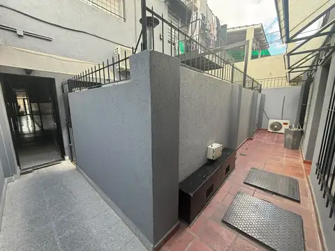Depto Tipo Casa en Alquiler de 2 ambientes