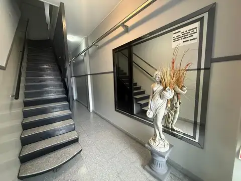 Av Ader 1700