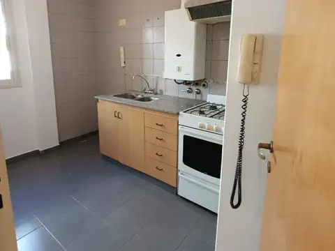Departamento en Alquiler en Martín, $ 670.000