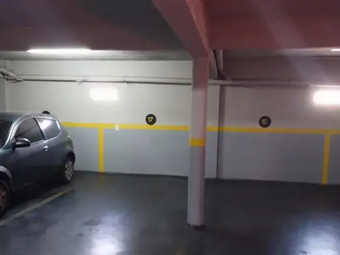 Cochera en Venta Cubierta