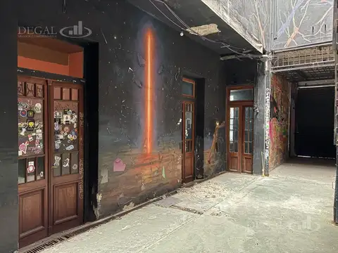 Galpon en Venta 49  mts Fondo