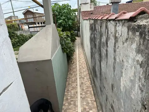 Depto Tipo Casa en Alquiler en Jose Leon Suarez, $ 400.000