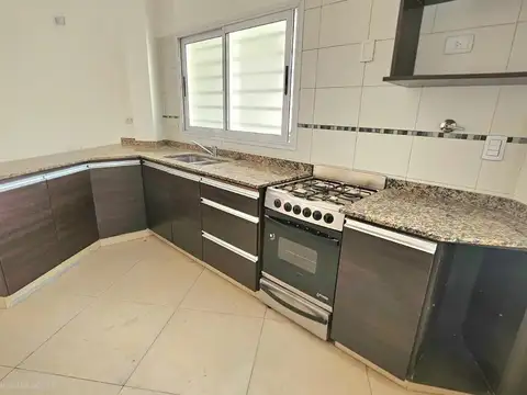 Depto Tipo Casa en Venta con 2 cocheras
