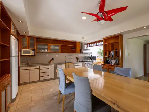 Casa en Venta en Manuel B Gonnet, USD 226.000