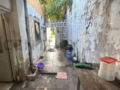 Oficina 4 ambientes con 2 baños