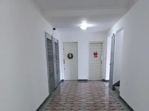 DTO. 2 AMB. LATERAL - 47 M2. - CHAUVIN