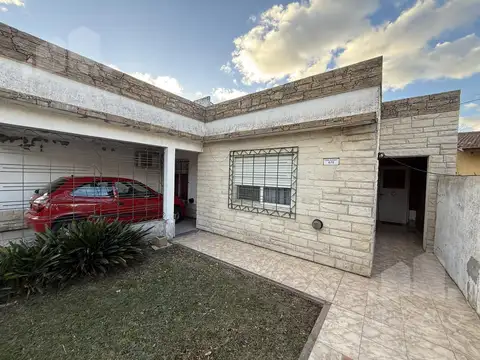 VENTA CASA 4 AMBIENTES APTO CREDITO EN ITUZAINGO NORTE