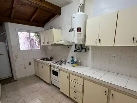 Rivadavia e/ Bartolomé Mitre y  Hipólito Yrigoyen