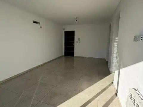 Departamento en Alquiler en Banfield, $ 750.000