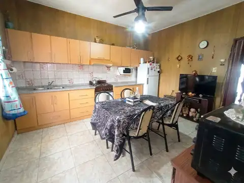 Depto Tipo Casa 3 ambientes con 1 baño