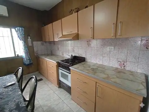 Depto Tipo Casa en Venta 47 años