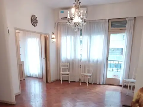 Venta Semi piso 3 ambientes con dependencia de servicio