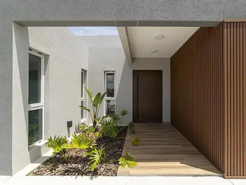 Autopista Ezeiza Cañuelas Km 40