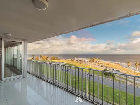 VENTA APARTAMENTO RAMBLA POCITOS 3/4 DORM 2GARAJES