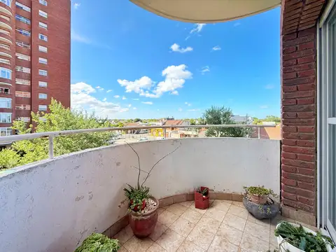 Departamento 4 ambientes con 2 baños