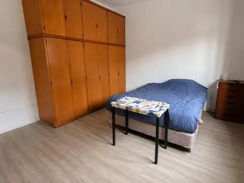 Casa en esquina 3 amb + escritorio y terraza