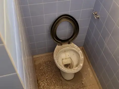 Local en primer piso de 120 mts2