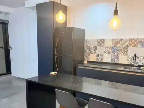 Avenida Álvarez Thomas 900