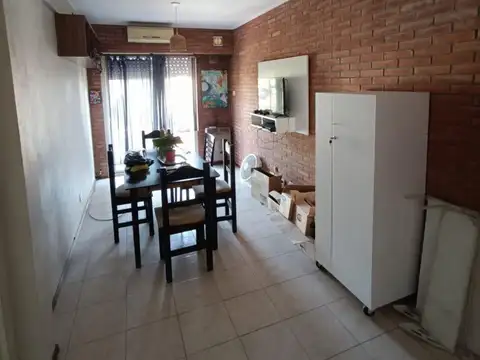 DEPARTAMENTO 2do PISO POR ESCALERA