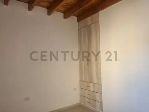 Elpidio Gonzalez 4100, Piso 1