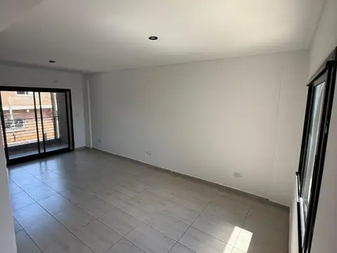 DEPARTAMENTO 2 AMBIENTES CON BALCON