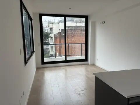 Vidal 1900, Piso 8