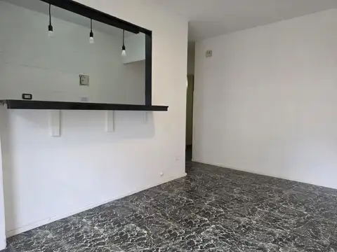 Oficina 3 ambientes con 1 baño