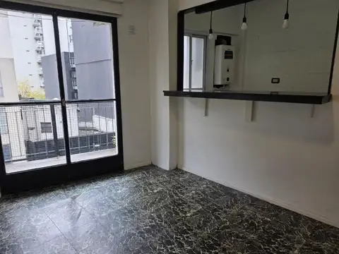 Departamento de tres ambientes en alquiler en Recoleta