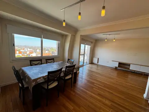 DEPARTAMENTO CUATRO AMBIENTES ALQUILER