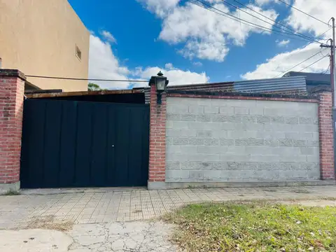 VENTA 16 COCHERAS TECHADAS LOMAS DE ZAMORA 
