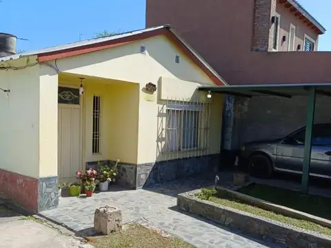 HERMOSA PROPIEDAD EN  LA REJA