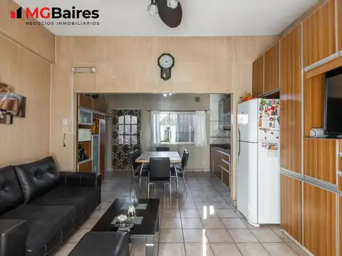 Depto Tipo Casa en Venta 50 años