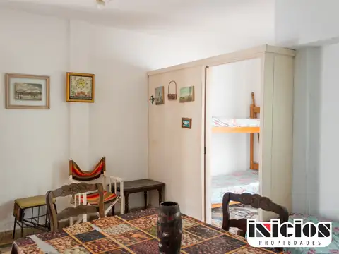 Departamento: Yrigoyen Nº 555 - Mar de Ajó - C315