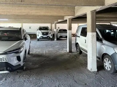 Cochera en Centro