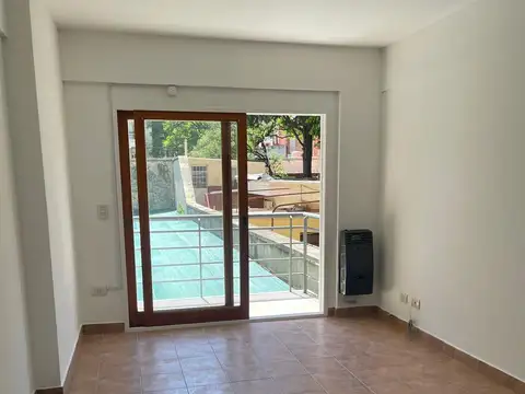 Juan B Ambrosetti 200, Piso 1