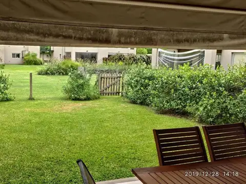 Casa 3 ambientes con 2 baños