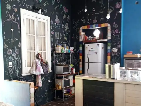 Casa en Venta con 3 cocheras